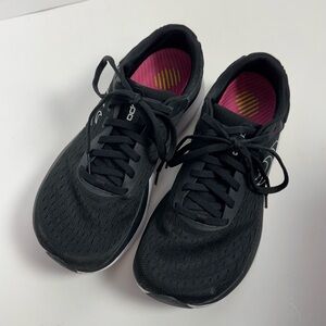 TOPO Atmos Women's Black & White Athletic Shoes Size 8